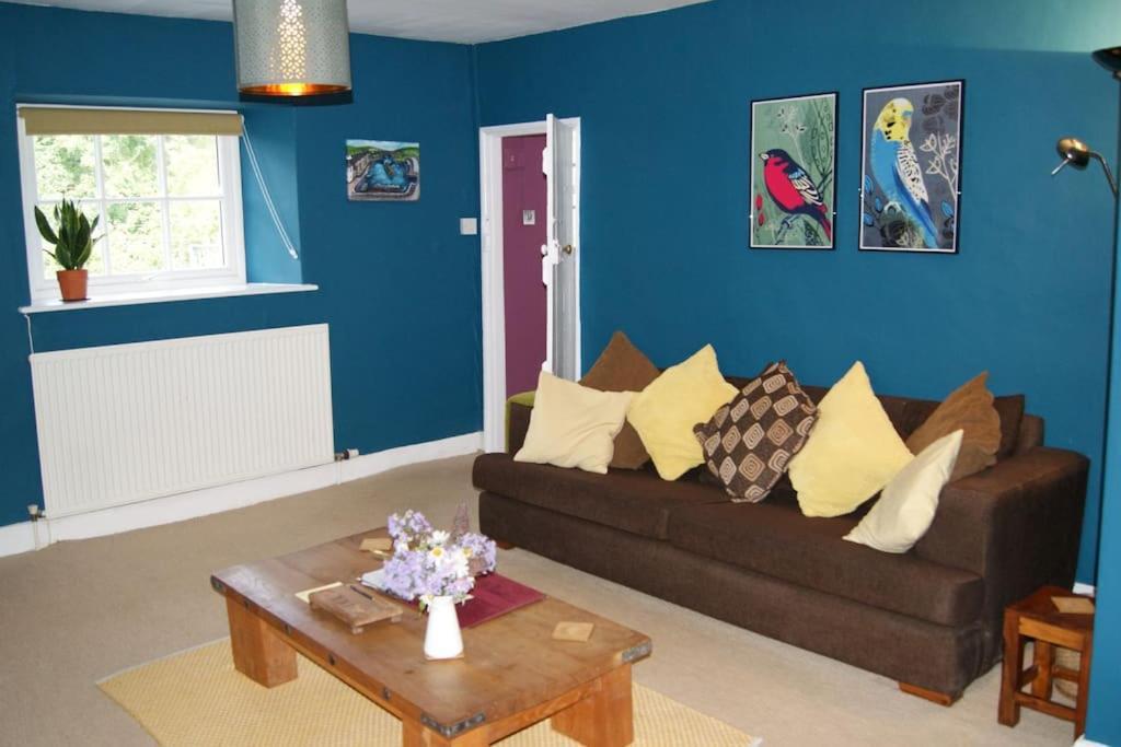 ברקון Top Floor At Cantref House מראה חיצוני תמונה